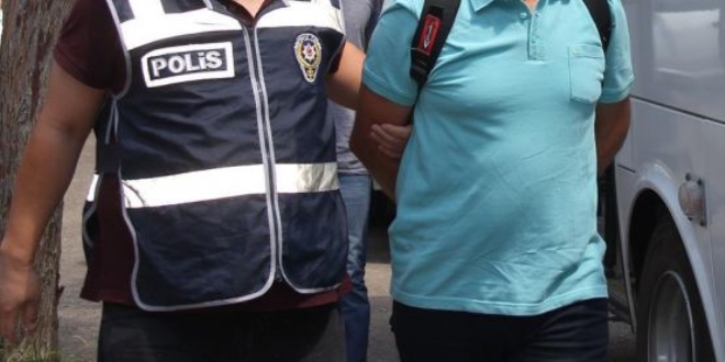 Pensilvanya'da grev yapan akademisyen Bursa'da tutukland