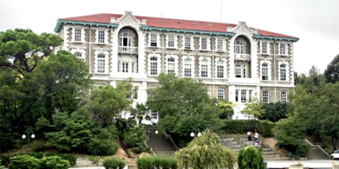 LYS'de ilk bin öğrenciden 670'inin tercihi Boğaziçi oldu