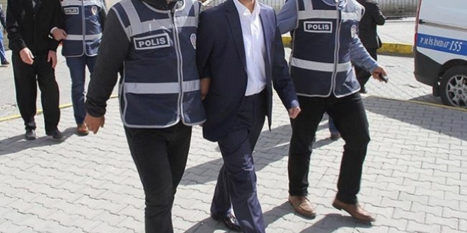 Mardin'deki gzaltna alnan 3 polis, tutukland