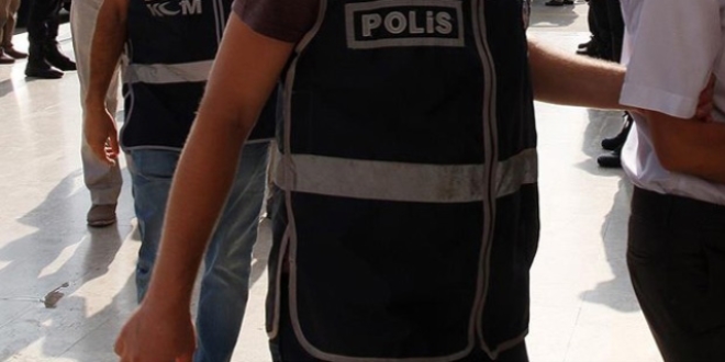 Ankara'da adliyeye sevk edilen 13 askerden 10'u tutukland