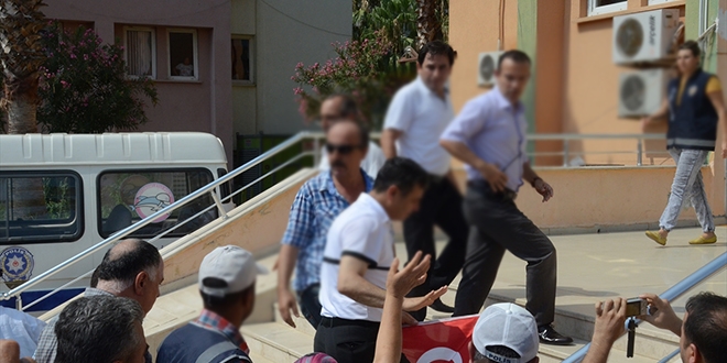 Ankara'da, 6 askeri yarg hakimi tutukland