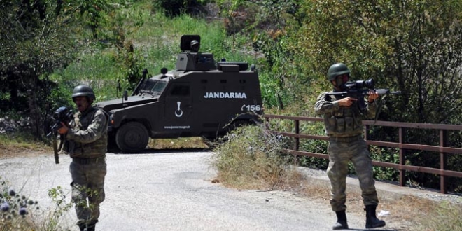 Gümüşhane'de PKK'lı teröristlere ait depo bulundu