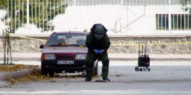 Denizli'de çanta içerisinde iki el bombası bulundu