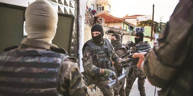 DHKP-C toplantısına polis baskını
