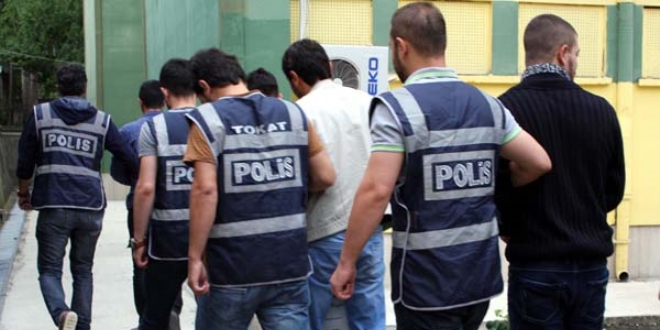 Amasya'da FET'den 10 polis gzaltna alnd