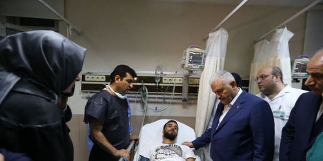 Yıldırım'dan terör saldırısında yaralananlara ziyaret