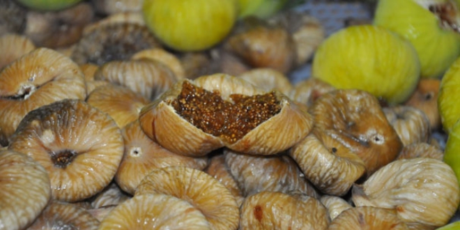 Aydn'da sezonun ilk inciri 40 liradan satld