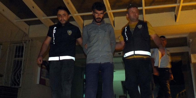 Demokrasi nöbetini kana bulamak isteyen terörist yakalandı