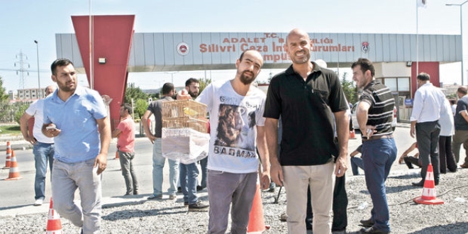 Tutuklular da hüküm giyince KHK'dan yararlanacak