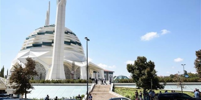 Erdoğan'a çift makam aracıyla koruma önlemi