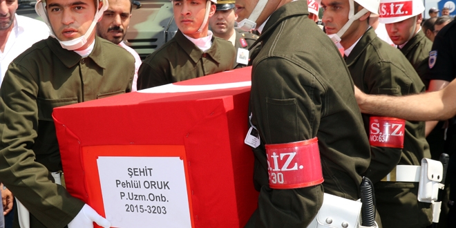 ehit Uzman Onba Oruk, Erzurum'da defnedildi