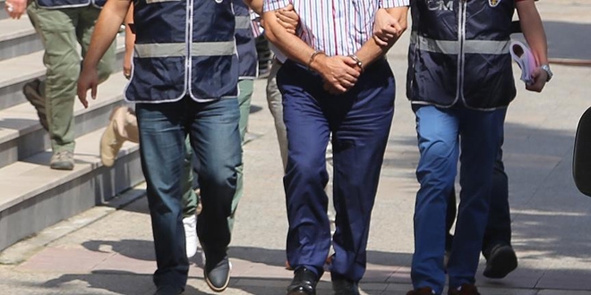 Ünlü iş adamı tutuklandı