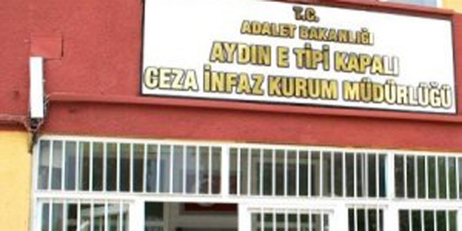 Tutuklu hakimi ziyaret etmek isteyen hakim gözaltına alındı