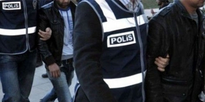 Konya'da Soruturma kapsamnda 8'i avukat 10 kii gzaltna alnd