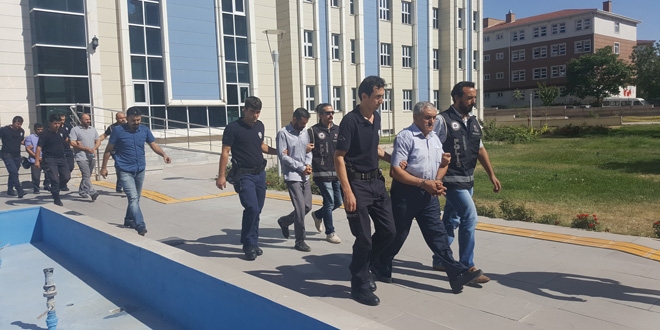 Kırşehir'de 6 din görevlisi tutuklandı