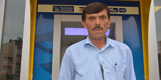 FETÖ'cüsün diyen kişilerce 3 bin lira dolandırıldı