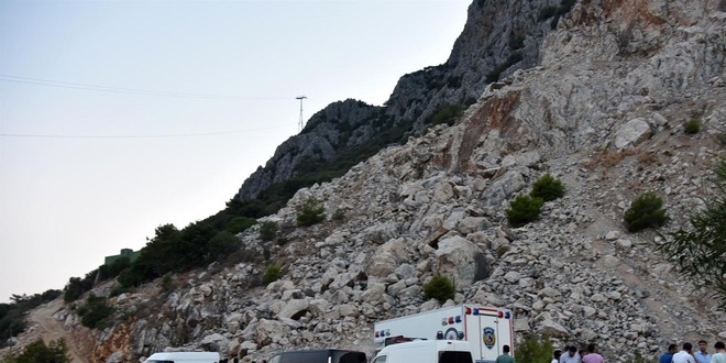 Antalya'da patlama sesi vatandaşları korkuttu