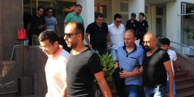 Mersin'de, 1 adli personel ve 24 emniyet mensubu adliyeye sevk edildi