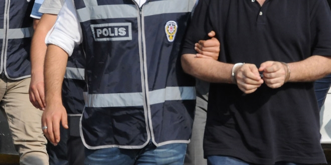 Düzce'de serbest bırakılan 4 hakim tutuklandı