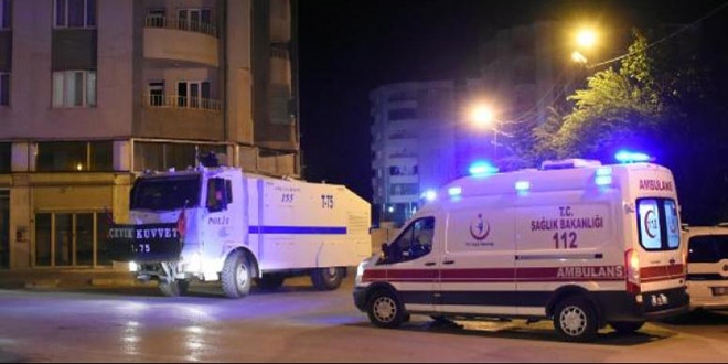 İpekyolu emniyet amirliğine saldırı: Şube müdürü yaralı