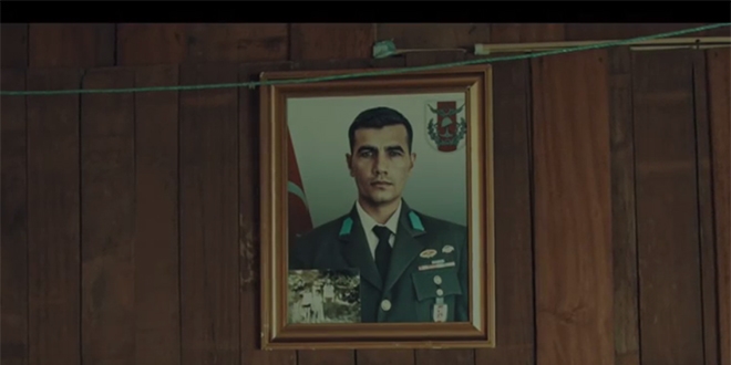 Ömer Halisdemir için çekilen '30 Kuş'un galası yapıldı