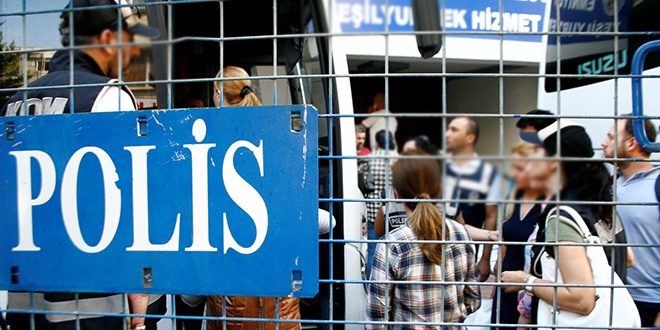 Ak Parti'nin ihraç ettiği ilçe başkanı gözaltına alındı