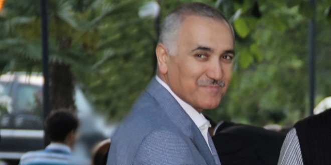Özel ekip, her yerde Adil Öksüz'ü arıyor