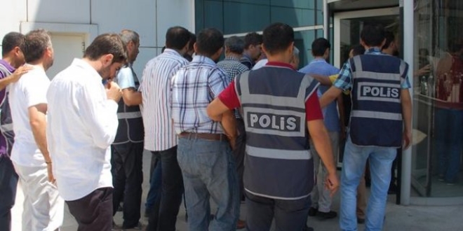 İzmir'de 'Gölbaşı-3' operasyonu: 11 kişi tutuklandı