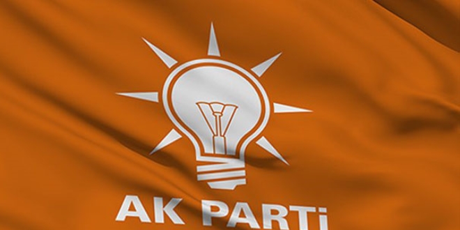 AK Parti tüm eski bakanlarını yemeğe çağırdı, bunlar hariç