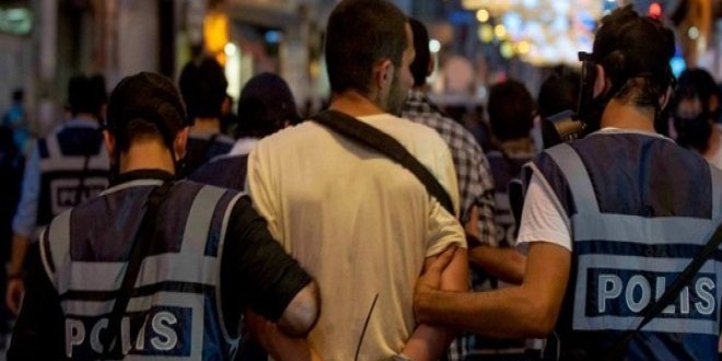 Uşak'ta gözaltına alınan 7 emniyet mensubu tutuklandı