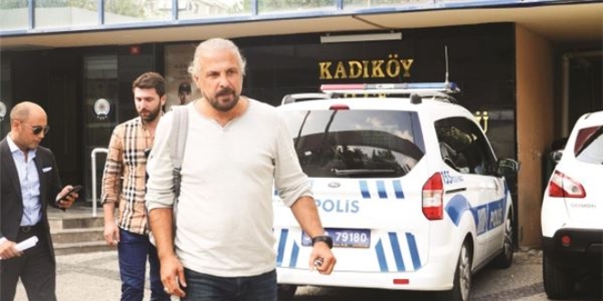 Mete Yarar'a saldıran 2 kişi mahkemece serbest bırakıldı