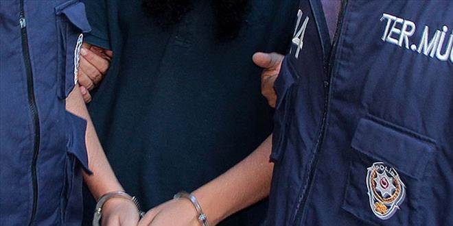 İzmir'de uyuşturucu operasyonu: 5 kişi tutuklandı