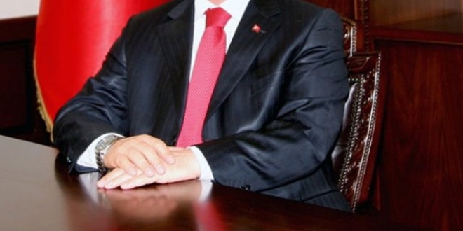 Bayburt'ta iki vali yardımcısı, görevden alındı