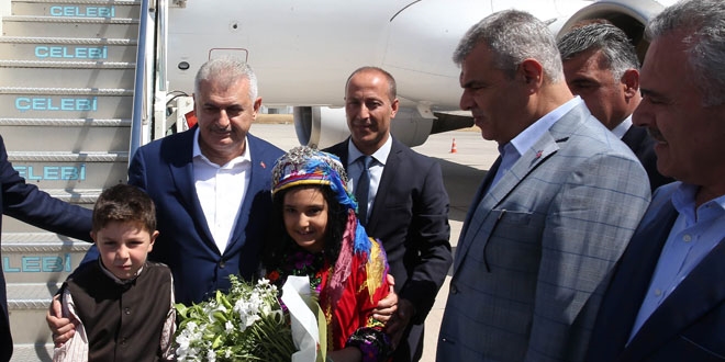 Başbakan Yıldırım Diyarbakır'a geldi
