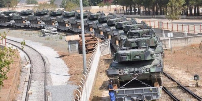 İstanbul'dan İslahiye'ye tank sevkiyatı sürüyor
