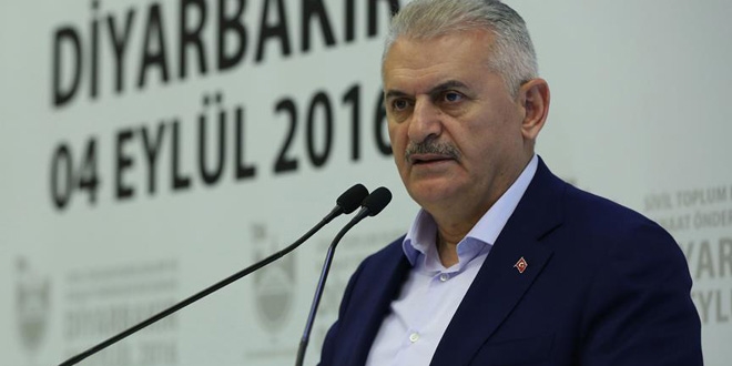 'PKK ile ilişkili 14 bin öğretmen açığa alınacak'