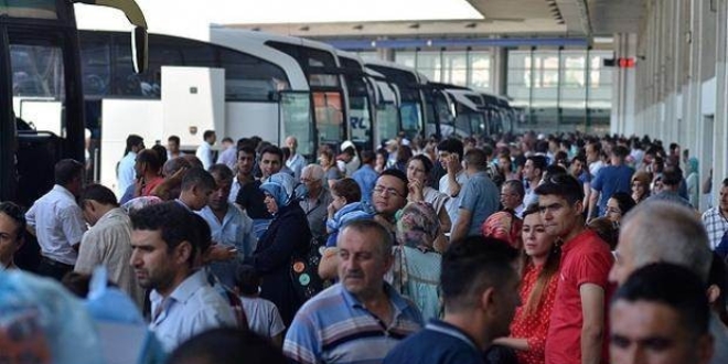Bayramda korsan otobüslerle seyahat etmeyin