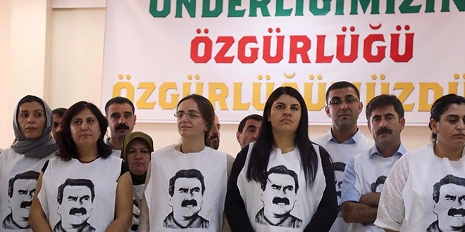 HDP'den 'a�l�k grevi' tiyatrosu