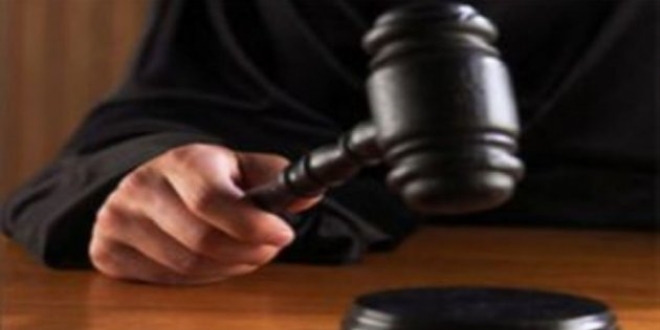 İzmir'de cezaevi müdürü ve 81 İKM serbest bırakıldı
