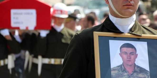 Kansere yakalandı, terhisine 6 ay kala hayatını kaybetti