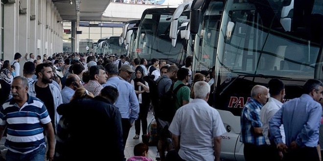 Bayram biletleri t�kendi