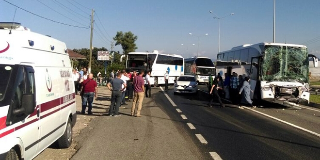 Ordu'da zincirleme trafik kazası: 15 yaralı