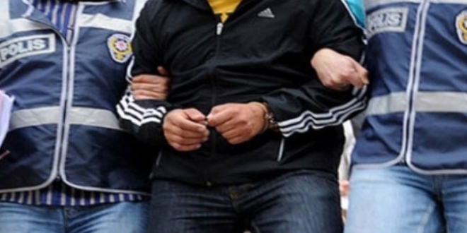 İzmir'de biri üst düzey iki MLKP'li terörist yakalandı