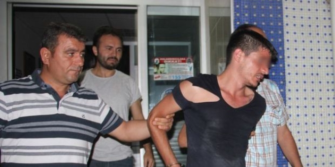 'Kelep�e s�kt�' diyen zanl� polisin elinden ka�t�