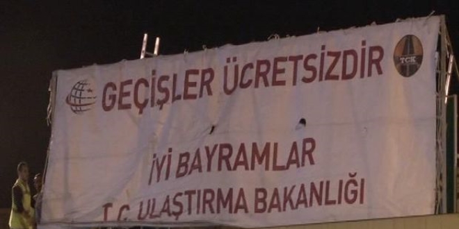 Otoyol ve k�pr�lerden �cretsiz ge�i�ler ba�lad�