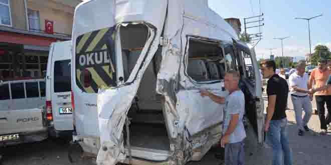 T�r park halindeki 10 araca �arpt�: 9 yaral�