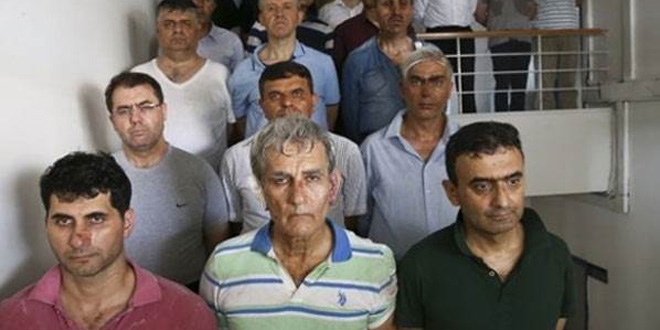 FETÖ müridlerinin hepsini sattı!