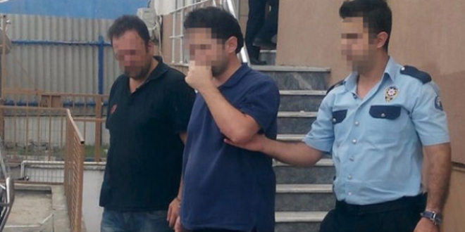 Yunanistan'a kaarken yakalanan doent ve retmen serbest brakld