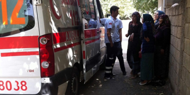 Sinop'ta balkondan d��en 1,5 ya��ndaki �ocuk �ld�