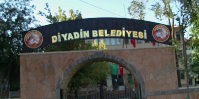 Bakan'dan Kürtçe tabela için talimat